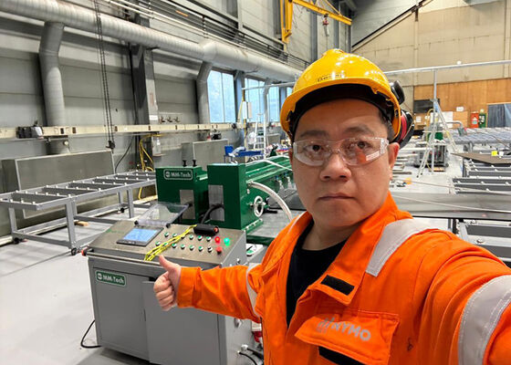 Norveç'te deniz altında somon yetiştirme için HDPE tankları üretmek için 6M Sheet Butt Fusion kaynak makinesi