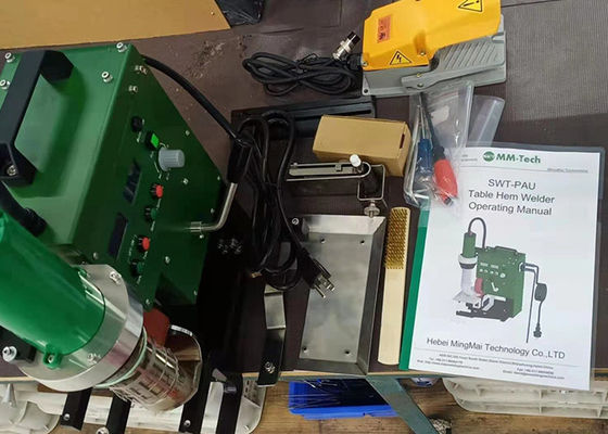 Çatı Suya Dayanıklı Sarmal Malzeme 2.3kw Yüzme Havuzu İçin Masa Nokta Kaynak Makinesi