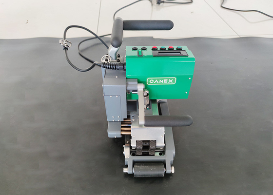 2100W Geomembran Kaydırıcı Yüksek Güçlü 0.8-3.0mm HDPE Havuz Liner için