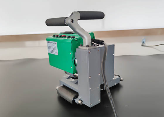 1.0-4.0mm HDPE Jeozar Membran Sıcak Kama Kaynak Makinesi CX700 Tam Güç 2400W